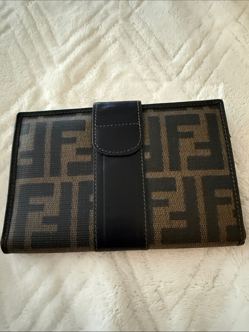 Vintage Fendi Brown and Black Logo Wallet - Picture 3 of 9